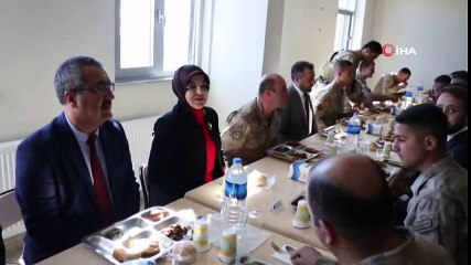 Konya’da Hazırlanan Anne Yemekleri Lice’deki Askere İkram Edildi