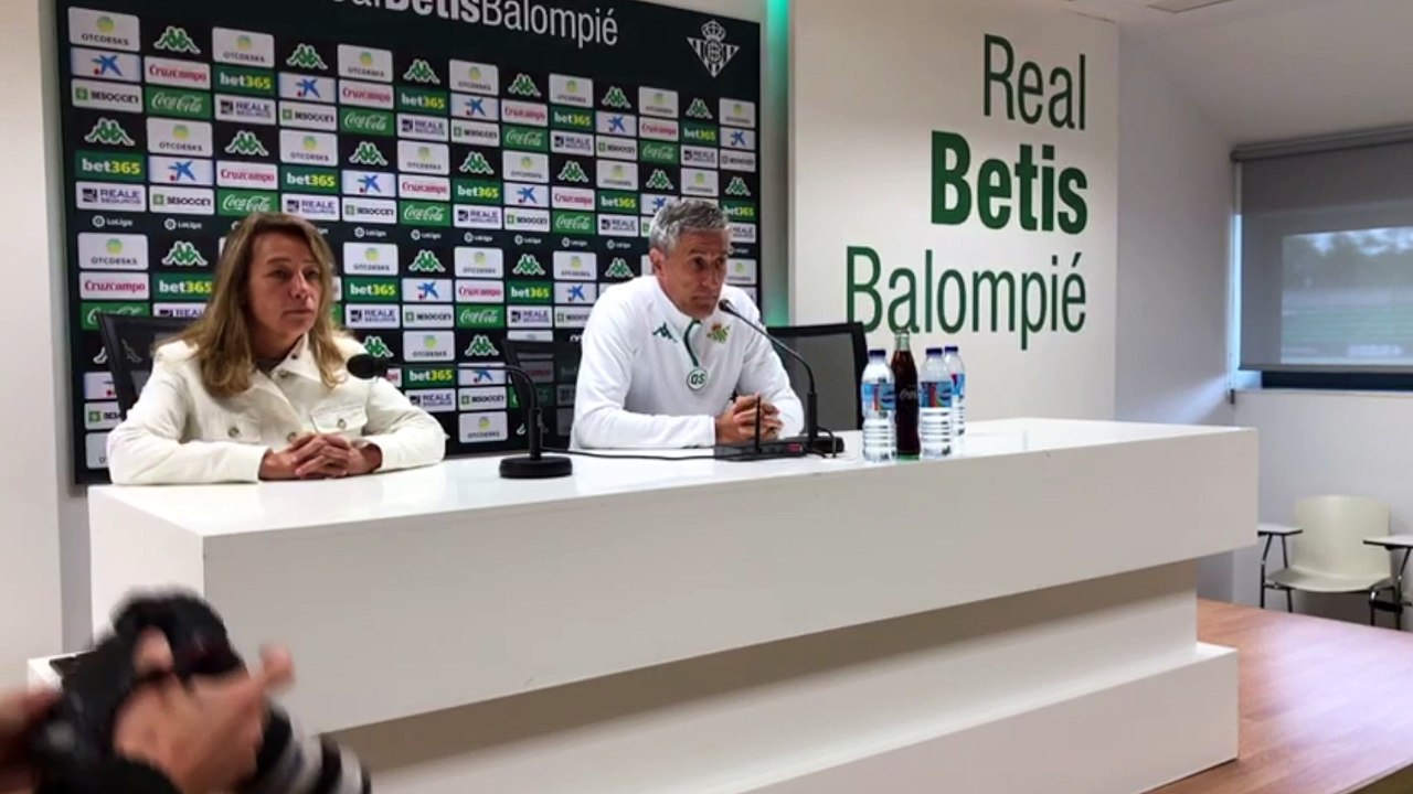 Quique Setién: "Quiero mucho al Racing pero quiero pasar con el Betis en La Copa"