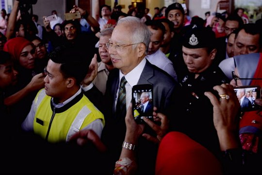 Najib demands for case to be heard at KL High Court