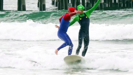 Surfing Mario Bros Surfng