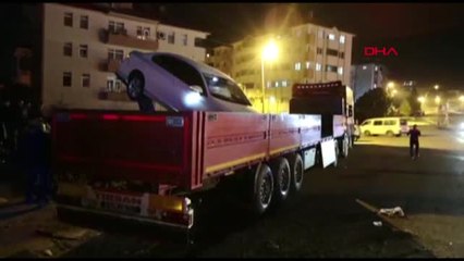 Bartın Fren Yerine Gaza Basan Otomobilin Sürücüsü, Tır Dorsesine Uçtu