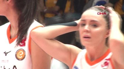 Spor Şampiyon Eczacıbaşı Vitra Kupasını Aldı