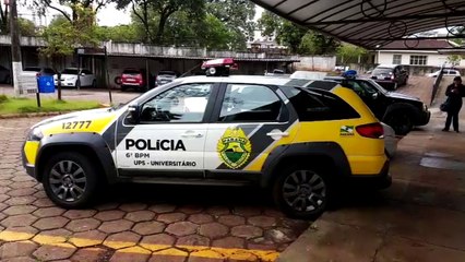 PM apreende pistola, munições e porções de maconha