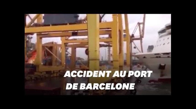 À Barcelone, ce ferry percute une grue et provoque un incendie