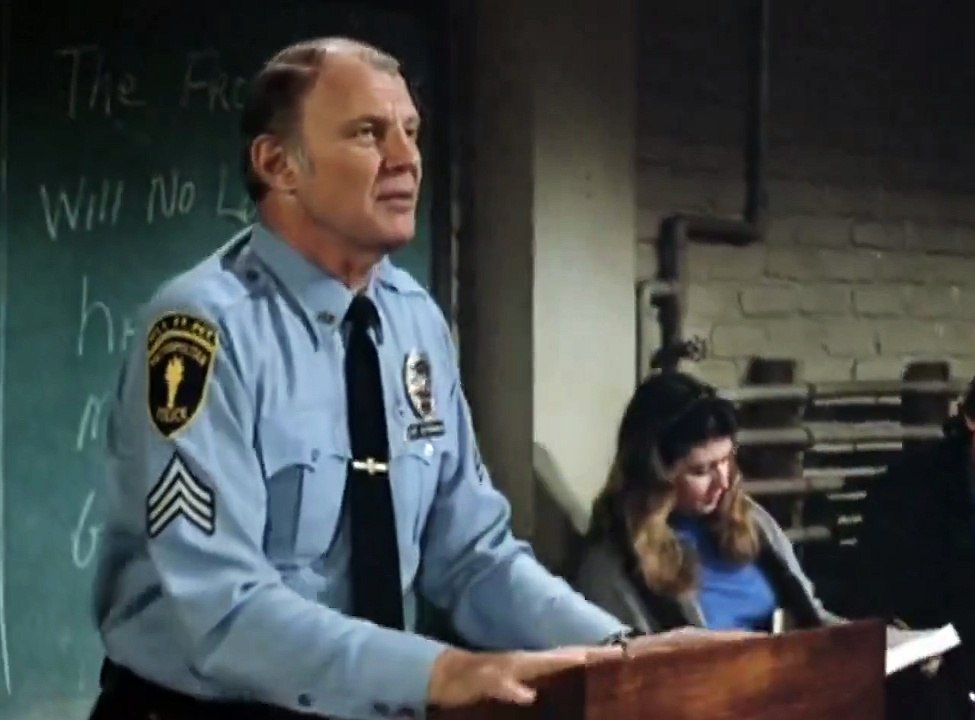 Hill Street Blues S03E17 The Belles Of St Mary's