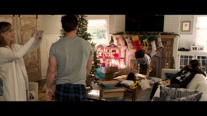 Mark Wahlberg And Rose Byrne Are Shocked By Kids Christmas Gifts