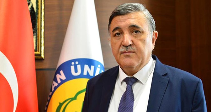 Son Dakika! Erdoğan'a İtaat Farzdır Diyen Rektör İstifa Ederken de Skandal Sözlere İmza Attı