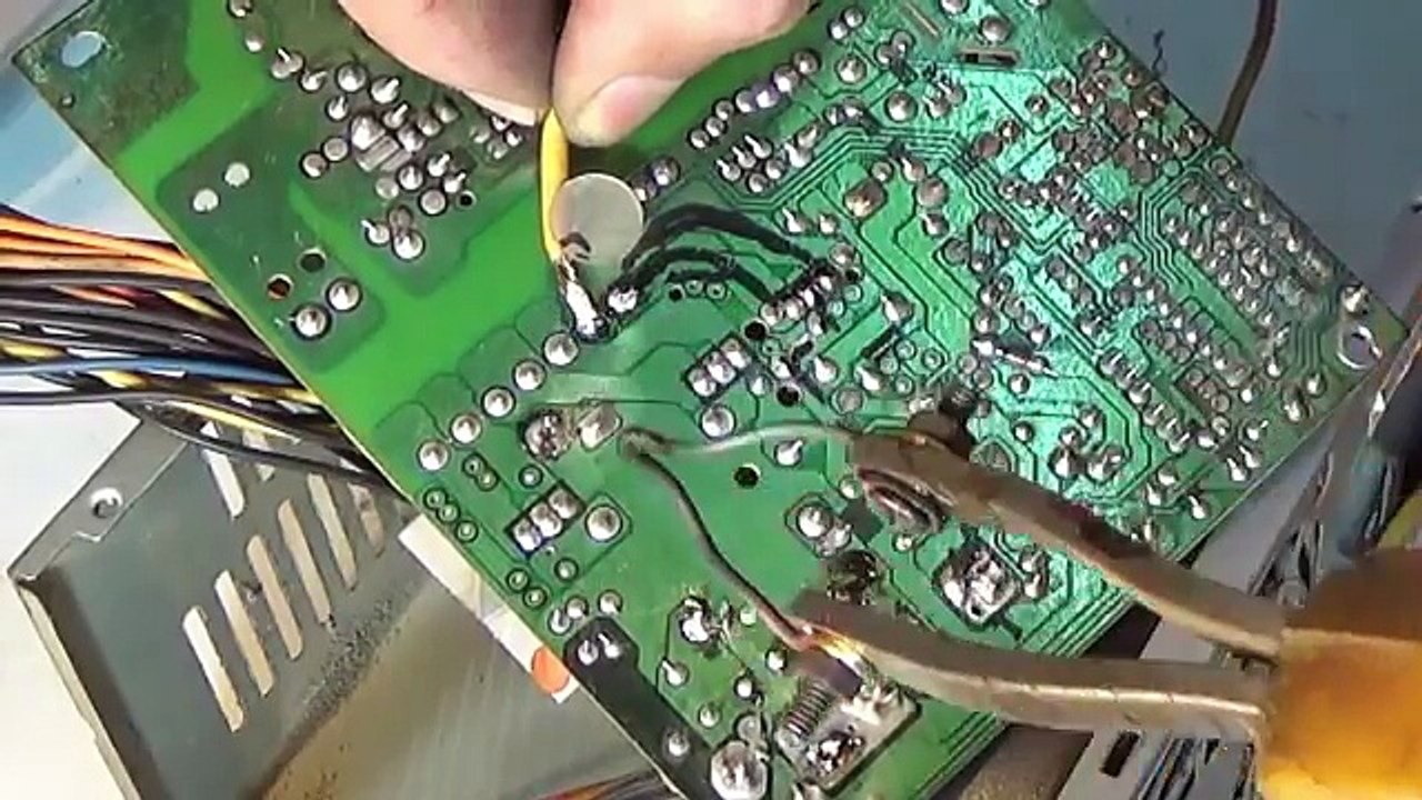 How to Make 5 volt Mobile Charger and 12V Battery Charge with Computer Power Supply