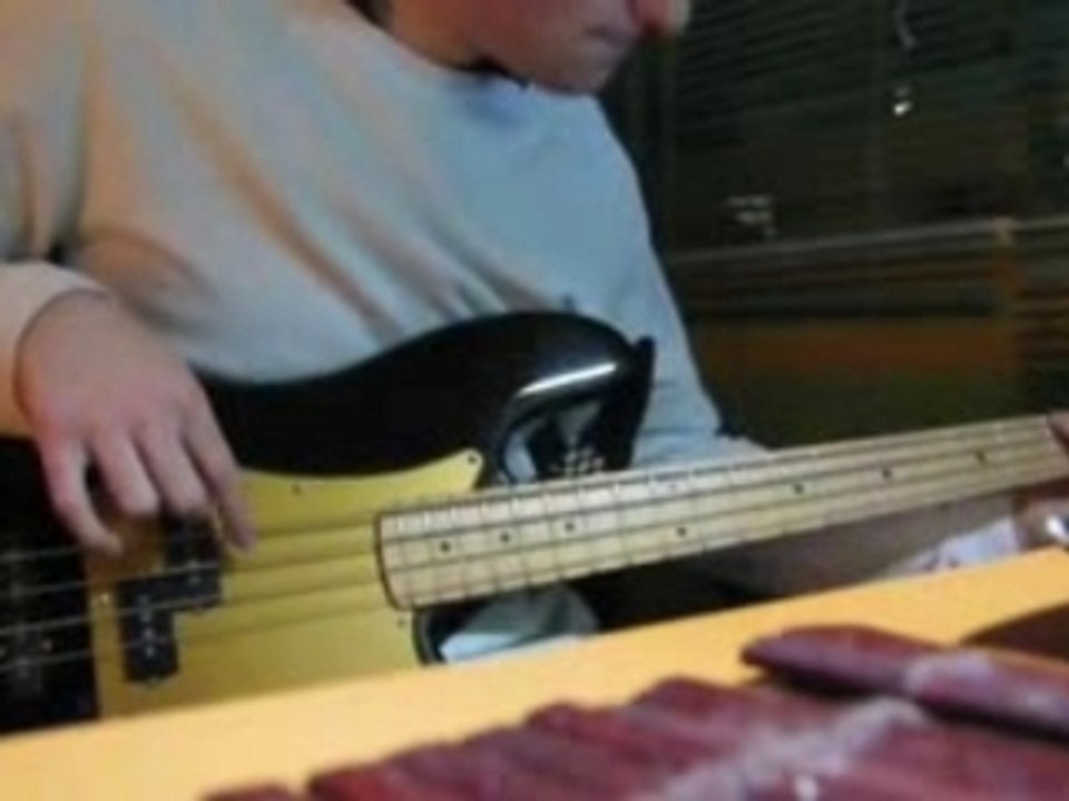 Editors Munich (bass cover) Vidéo Dailymotion