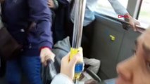 Rahatsızlanan yolcuyu otobüsle hastaneye götürdü