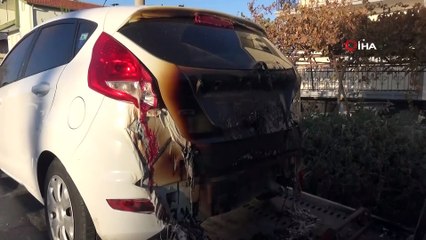 Çekici kamyonet yanarak kül oldu