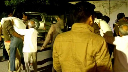 सीतापुर के बाद अब लखनऊ में वकीलों ने मचाया उत्पात, थाने के अंदर पीटा गया युवक