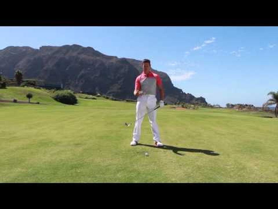 Pause your swing to improve ball striking - Gareth Johnston - Today's Golfer