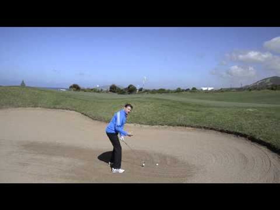 Today's Golfer - Bunker play - Instruction from Steve Astle