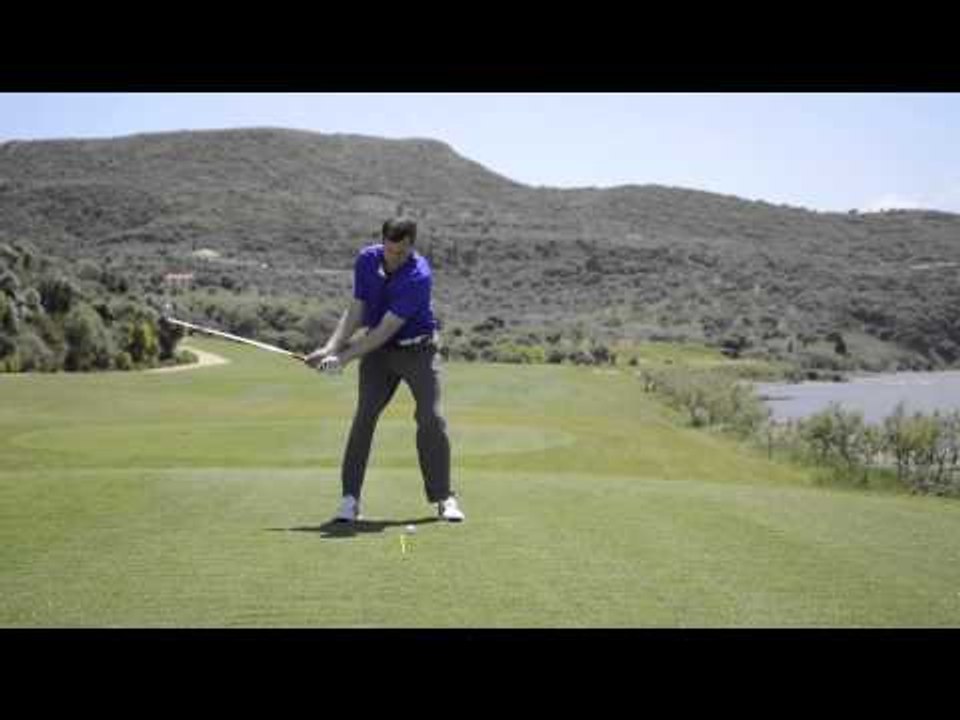 Today's Golfer - Control the low point - Instruction from Steve Astle