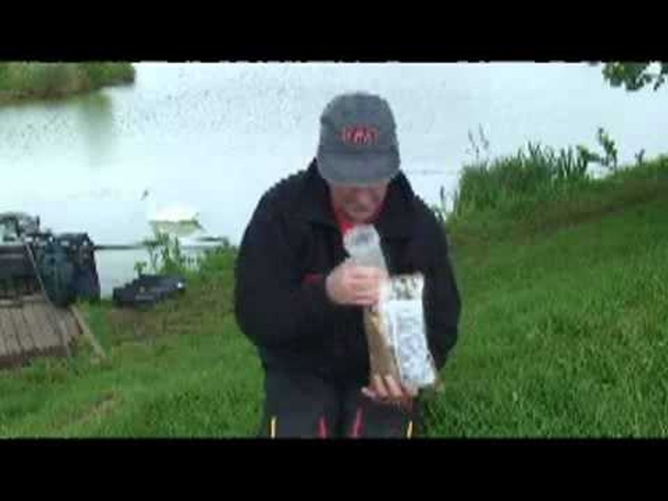 Preparing expander pellets