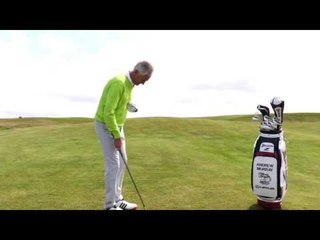 Golf swing tips - Master the Links - Greenside Chip