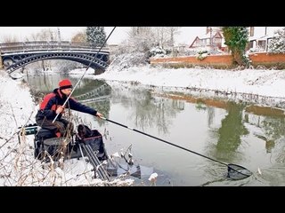 Angling Times Winter Hotspots Series Pt1 - Martin Greene catches roach on the River Ouzel