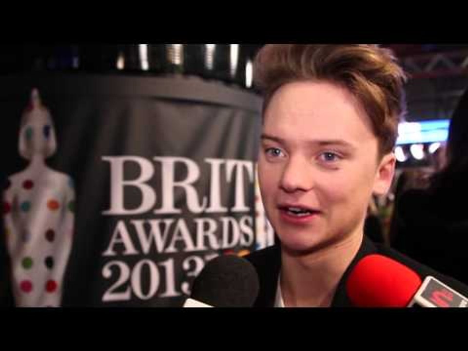 Conor Maynard talks to heat about his white pants, also the Brit Awards