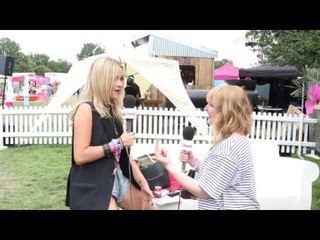 Laura Whitmore gives us some nice squats at V Festival