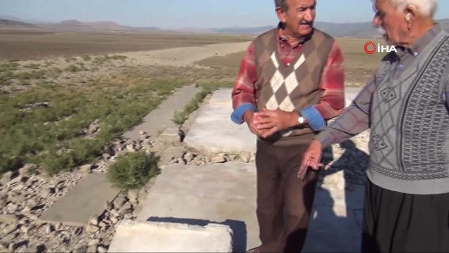 Çekilen sular ile birlikte tarihi Hicaz Demiryolu ortaya çıktı