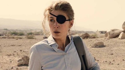 ريا أبي راشد في حوار حصري مع روزاموند بايك عن A Private War.mp4