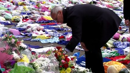 Ranieri rinde homenaje al propietario del Leicester en el estadio