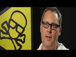 Vic Reeves talks really big dogs