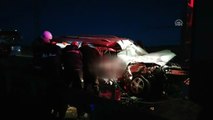 Yolcu otobüsü hafif ticari araçla çarpıştı: 2 ölü, 4 yaralı (1) - SİVAS