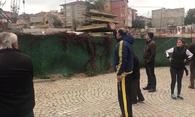 Metro çalışmasında yol çöktü, yurttaş böyle isyan etti