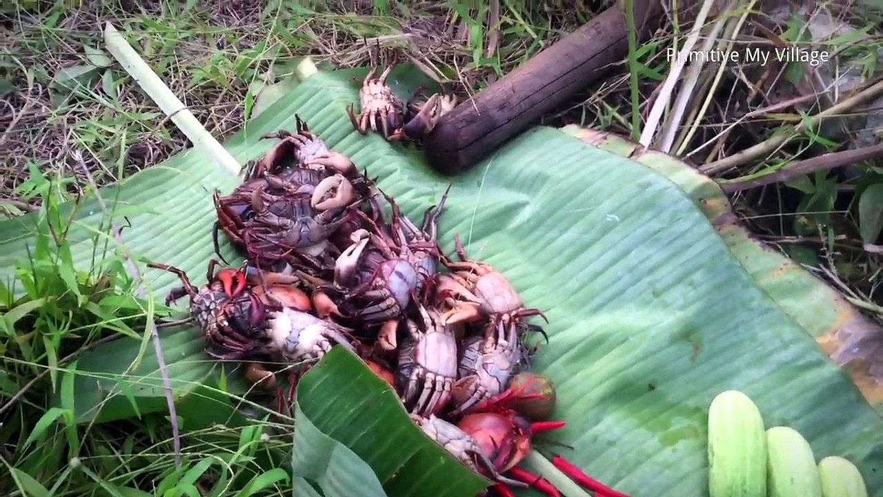 Primitive Technology -  find and cooking crab in forest  -  eating delicious