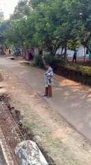 Man busting crackers on his body- this is crazy!