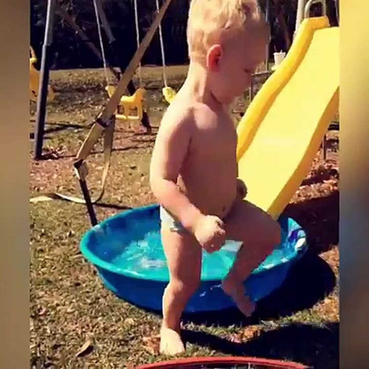 Babies have attractive attitude if you do not believe,must watch it