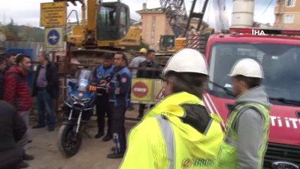 Ümraniye Kaymakamı Suat Dervişoğlu, göçük alanında inceleme yaptı