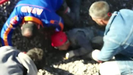 Mıcırın Altında Kalan İşçinin Kurtarılma Anları Görüntülendi