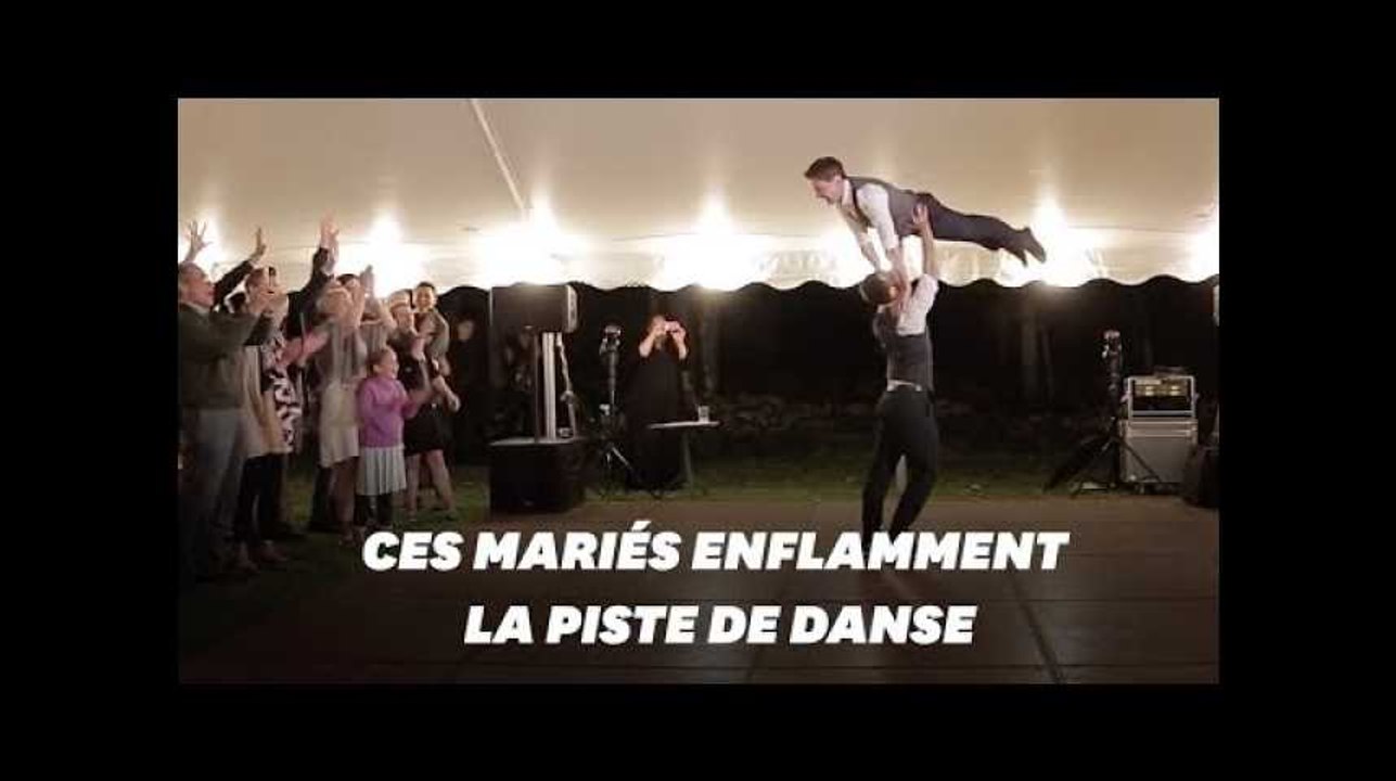 Ces mariés ont surpris les invités avec leur ouverture de bal