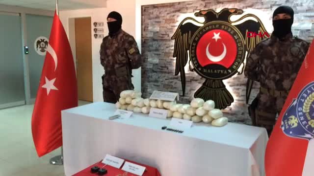 Malatya'da Ele Geçirilen 28 Kilo C-4 Plastik Patlayıcı ve Düzenek-1