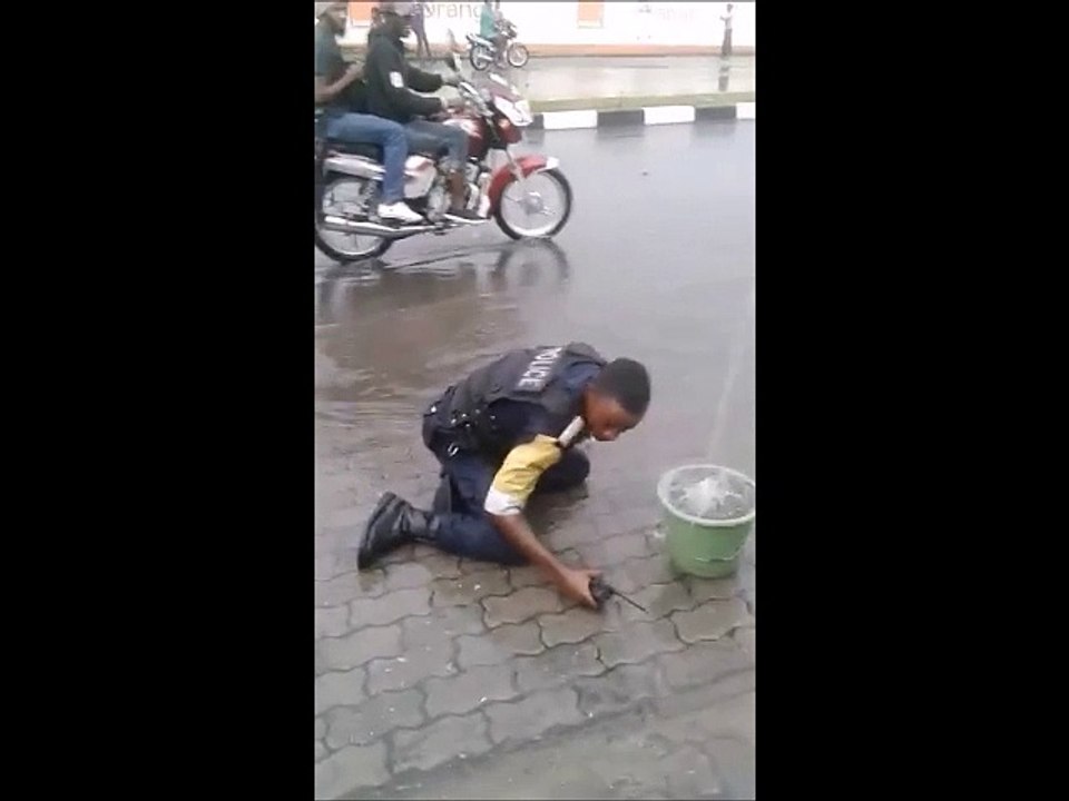policier  yako