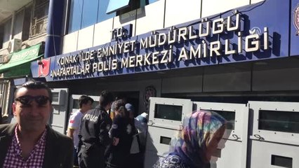 Polisin Şüphelendiği Minibüsten 53 Düzensiz Göçmen Çıktı