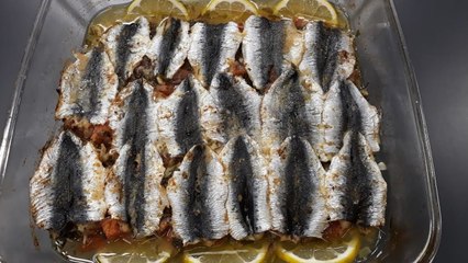 Rreze Dielli, 02 Nëntor 2018 - Të Gatuajmë me Znj. Vjollca P1 Sardele me domate dhe majdanoz në furr