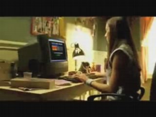 Parodie "Spot contre le téléchargement"