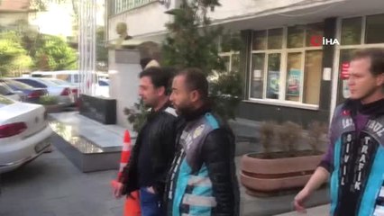 İstanbul'da Lüks Otomobille Yol Kesip "Drift" Yapan Maganda Yakalandı