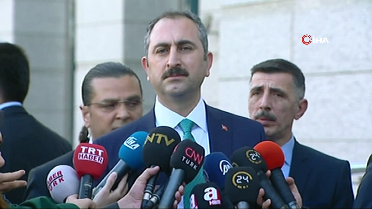 Dışişleri Bakanlığı Sözcüsü Hami Aksoy, ABD'nin İçişleri Bakanı Sayın Süleyman Soylu ve Adalet Bakanı Sayın Abdülhamit Gül hakkında aldığı yaptırım kararına ilişkin, 'Yaptırım kararını kaldırmasına paralel olarak, ABD Adalet Bakanı Jeff Sess