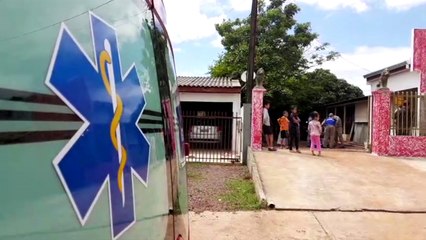 Vidro estoura durante instalação e fere rapaz