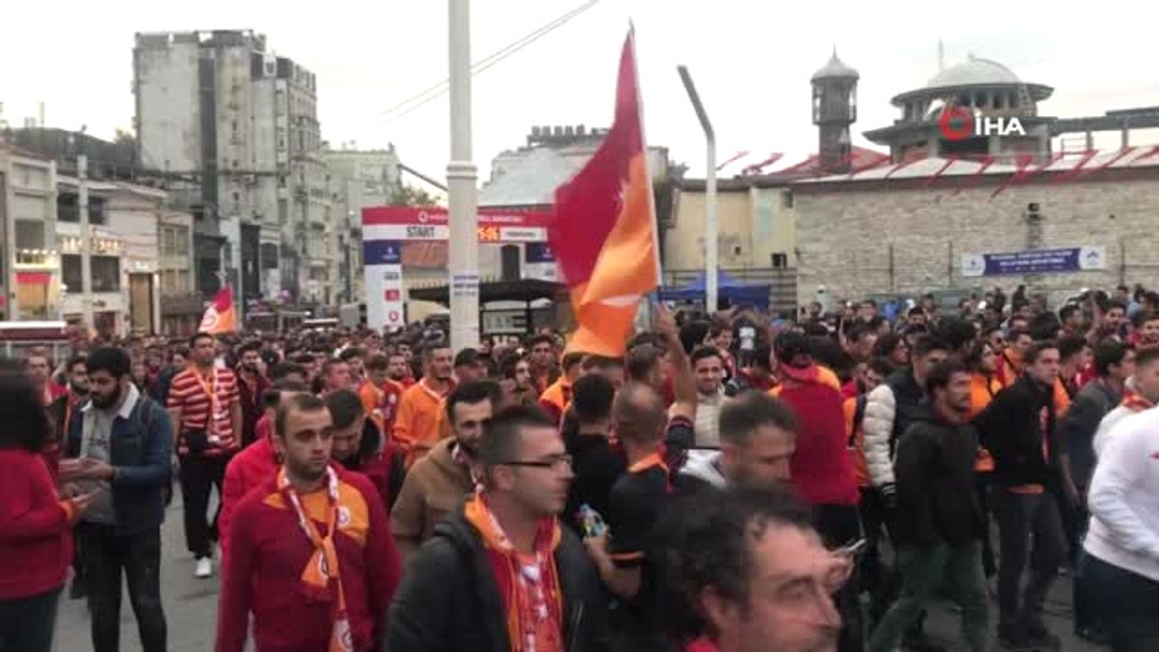 Taksimde Derbi Coşkusu