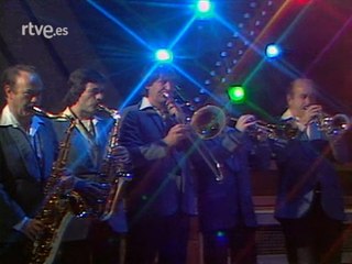 Gilbert O' Sullivan - Help is on the way