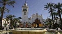 Huelva esconde muchos rincones bonitos, es una ciudad histórica, llena de monumentos, es uno de los destinos turísticos más bellos,es una interesante ciudad  turística donde hay muchos lugares hermosos que vale la pena visitar.esconde muchos rincones boni