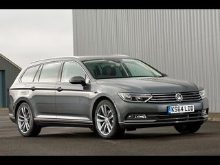 Volkswagen Passat Estate | Electric tailgate | Parkers