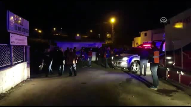 Siirt'te Terör Örgütü Yandaşları Öğrenci Yurduna Gaz Bombası Attı