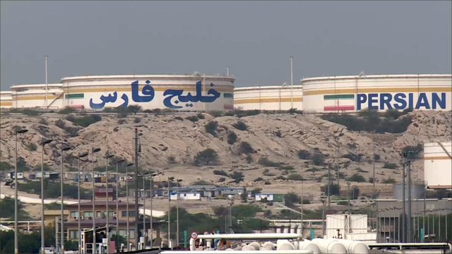 واشنطن تتوعد بفرض العقوبات.. وطهران غير منزعجة